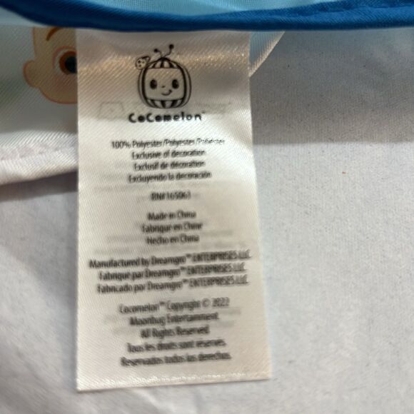 CoComelon set of 2 Bibs EUC - Picture 6 of 11